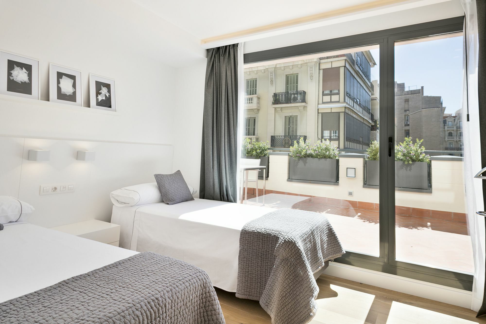 Murmuri Residence Mercader Барселона Екстериор снимка